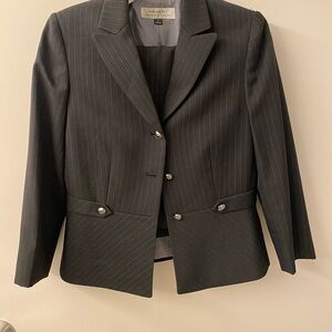 Tahari Women's Vintage Pinstripe Skirt Suit